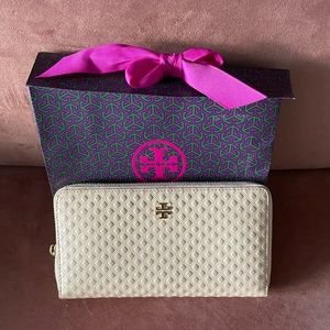 Tory Burch continental wallet